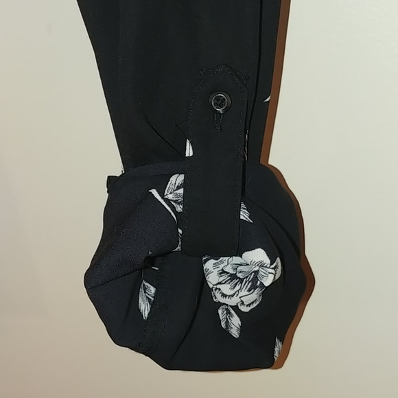 Candies black floral sheer blouse - Picture 5 of 8